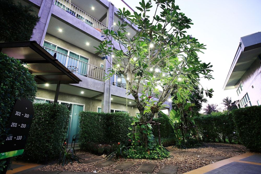 undefined The Malika 7