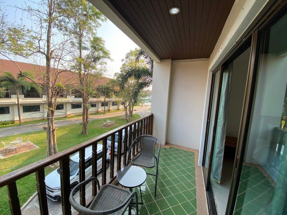 President Hotel Superior Twin Room 2