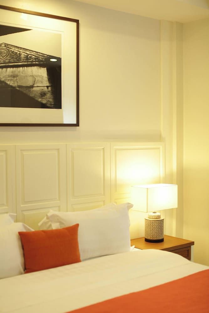 Nandha Hotel Classic Superior Double Room 5