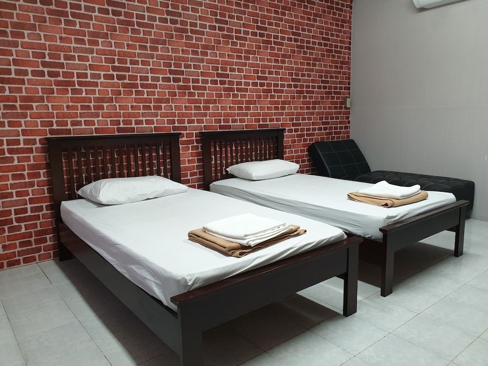 undefined Super Hostel 8