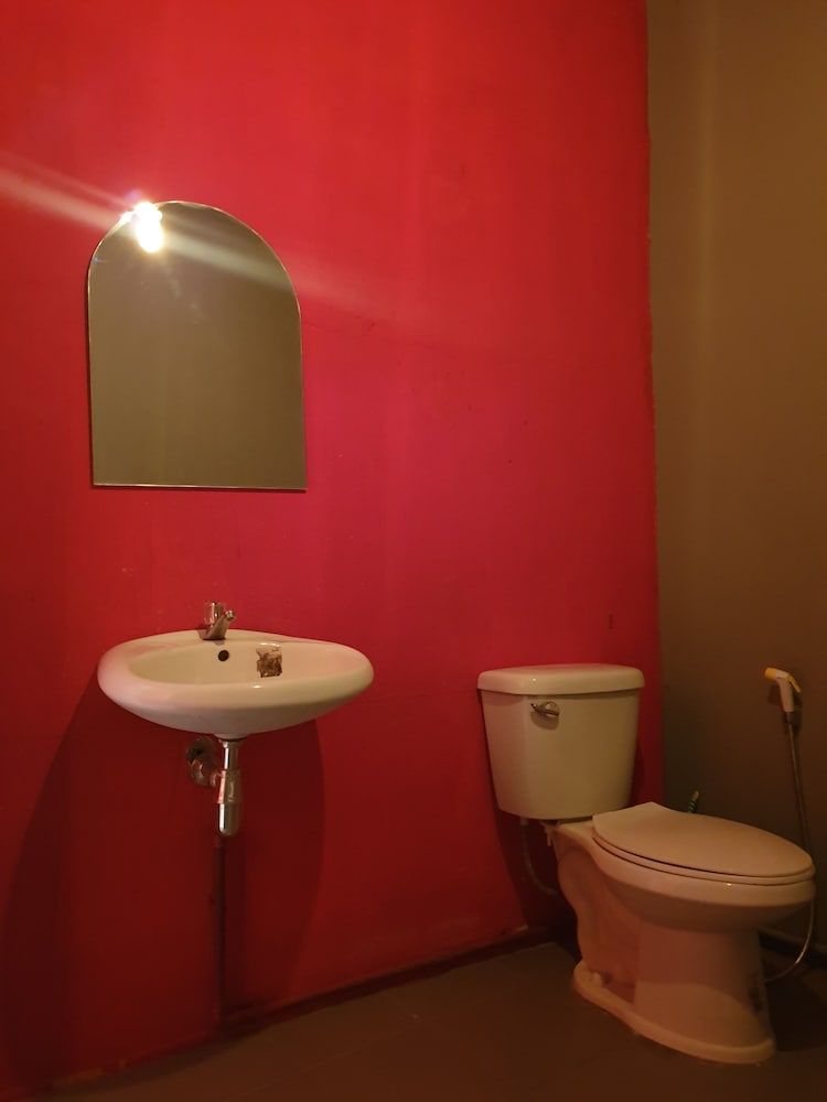 Super Hostel Signature Room, Non Smoking 4