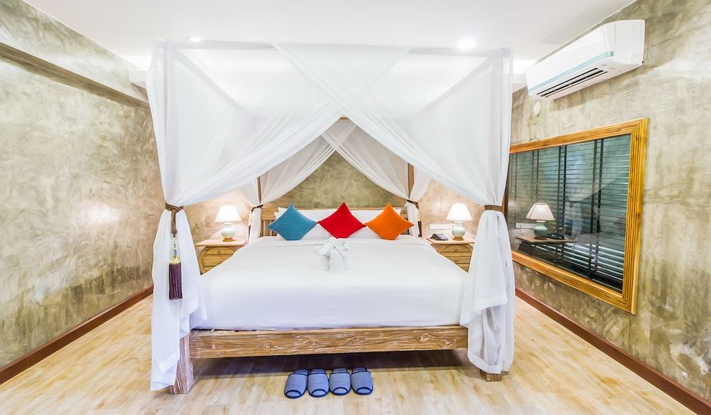 The Chaya Resort And Spa Chiang Mai Deluxe Double Room 9