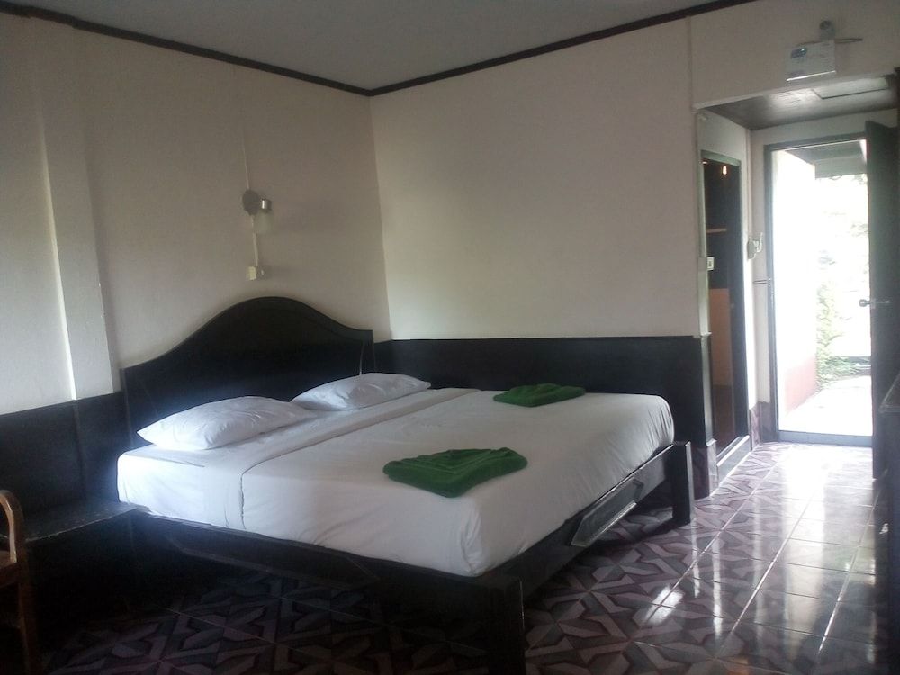 Phi Phi View Point Resort Standard, Garden View 4