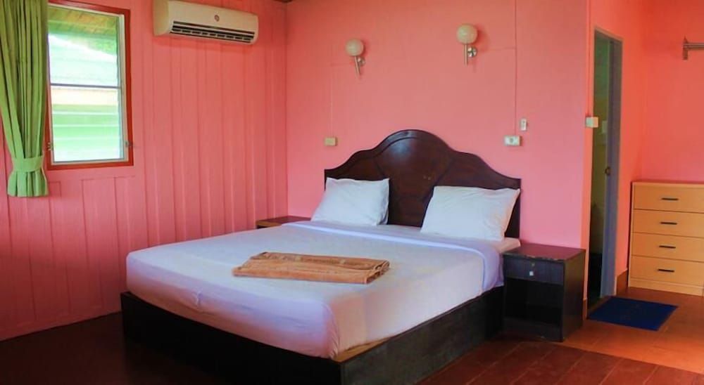 Phi Phi View Point Resort Standard, Garden View 2