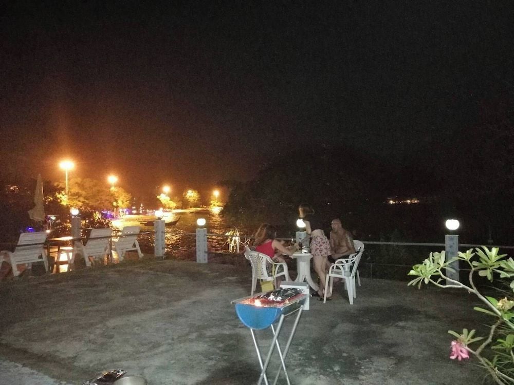 Phi Phi View Point Resort Standard, Garden View 6