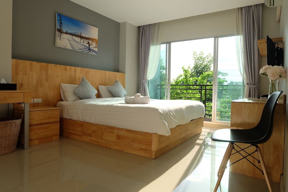 Interpark Hotel & Residence Eastern Seaboard Rayong Standard Room, 1 King Bed 9