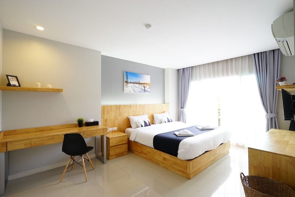 Interpark Hotel & Residence Eastern Seaboard Rayong Superior Room, 1 King Bed 5
