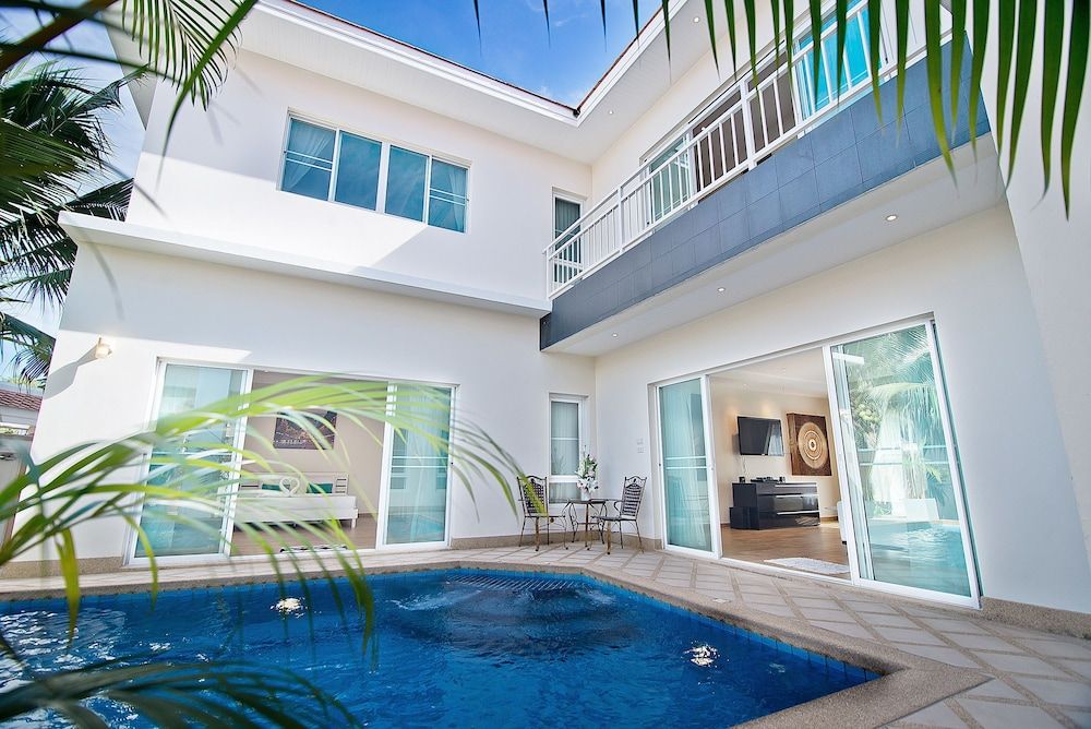 undefined Tropicana Pool Villa 4