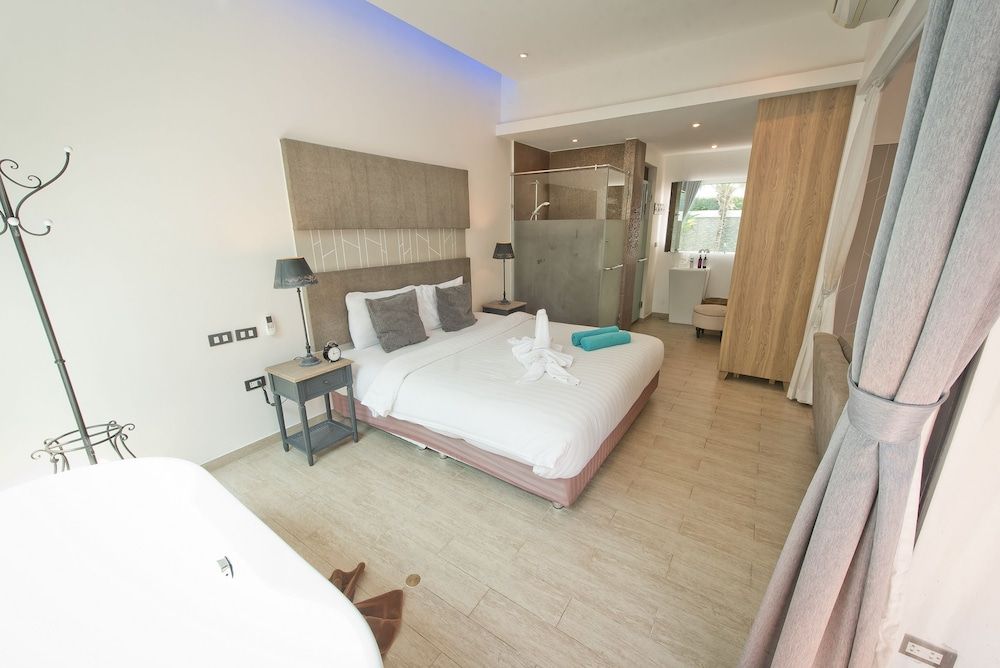 Tropicana Pool Villa Villa - 1 Bedroom Private Pool 4