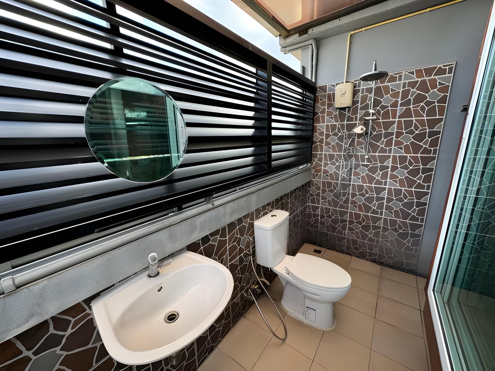 undefined Adamaz House 7