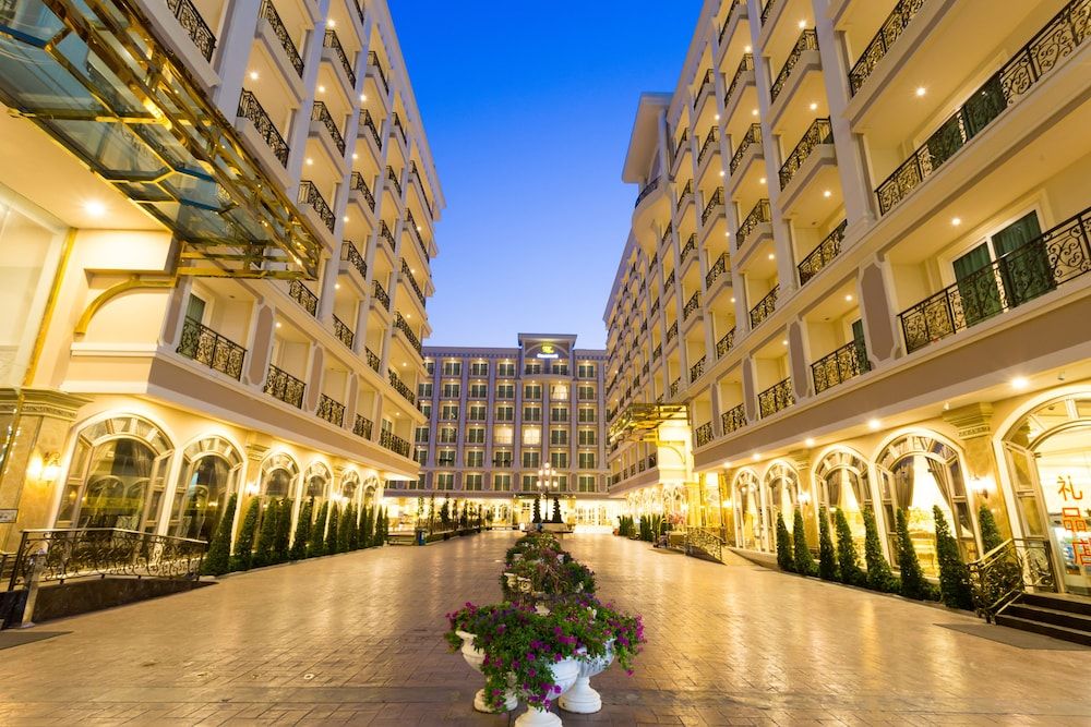 undefined LK Celestite 2