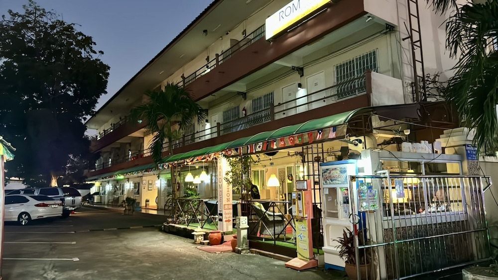 undefined Aromdee Apartment