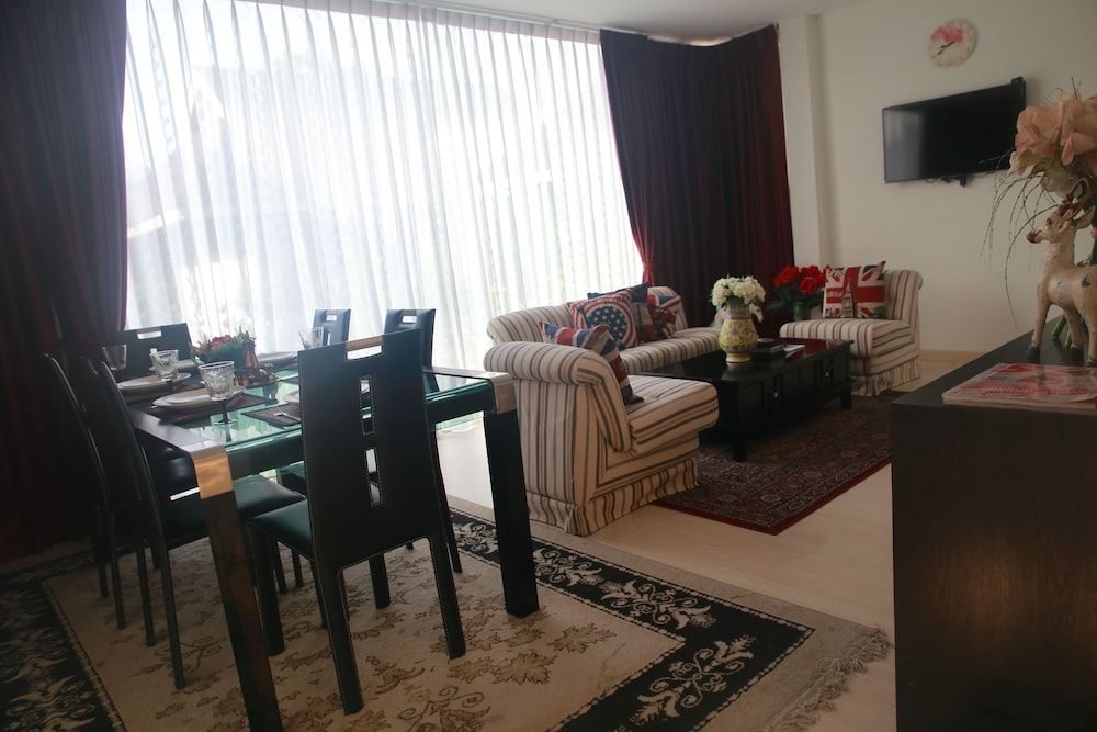 Murraya Residence Penthouse 6