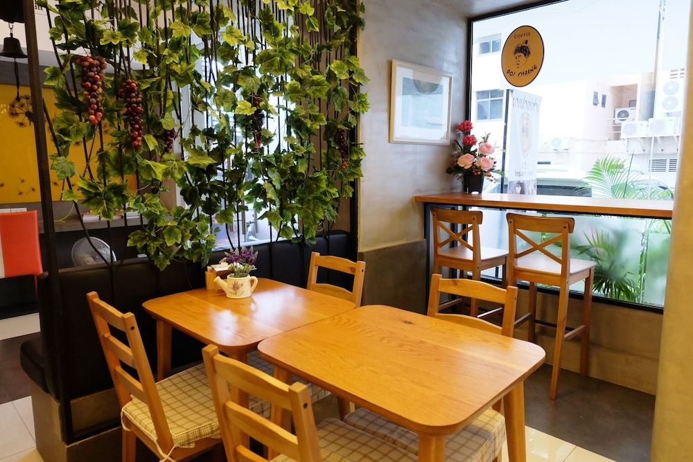 undefined Cozy at 9 Hotel and Kitchen 3