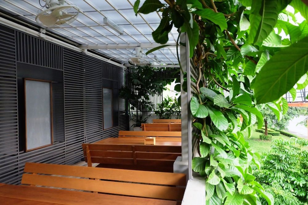 undefined Cozy at 9 Hotel and Kitchen 7