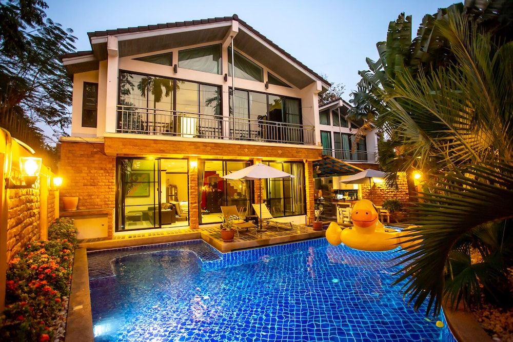 undefined 4poolvillas 2