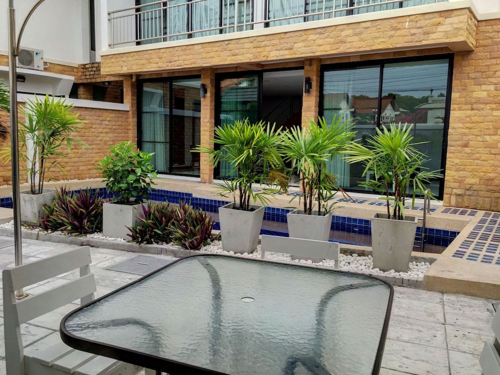 undefined 4poolvillas 7