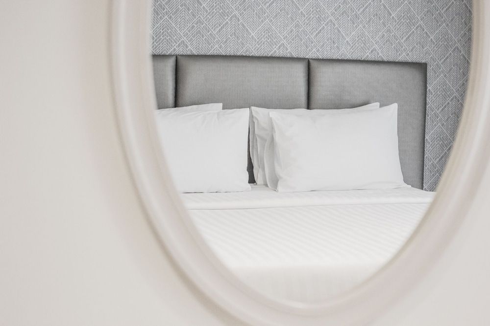 Romance Hotel Srinakarin Studio, 1 King Bed