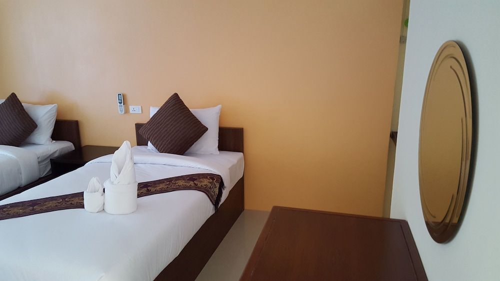 Family Guesthouse Twin Room 4