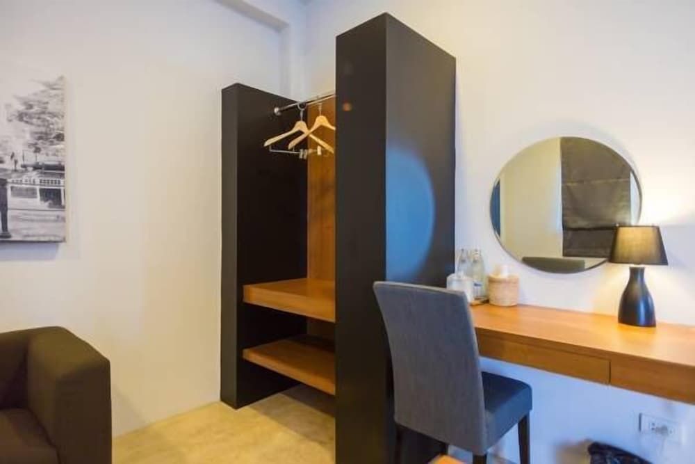 In-Room Business Center