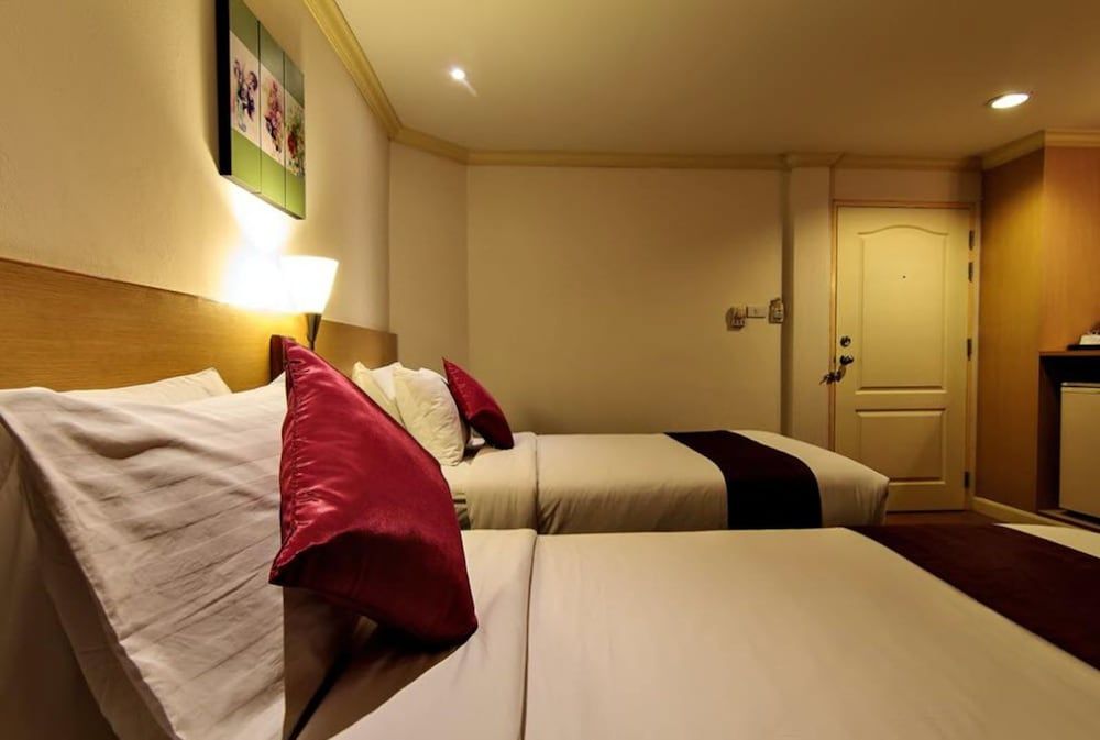 undefined Bossotel Bangkok