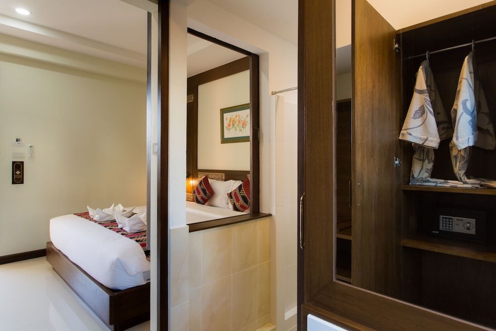 Mhonsa Hotel Superior Room 3