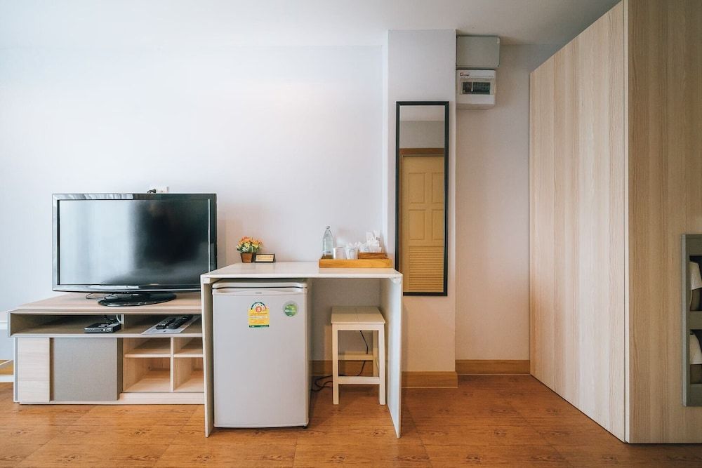 Sukhothai Garden Deluxe Double Room 9