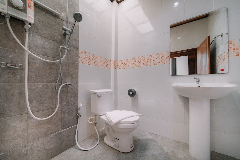 Sukhothai Garden Superior Triple Room with Garden View 6