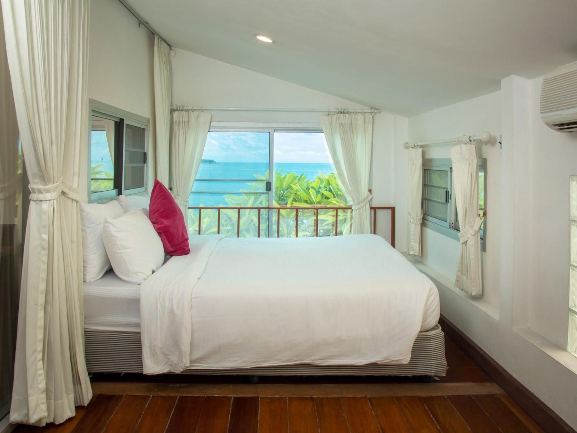 undefined Boujis Boutique Resort 5