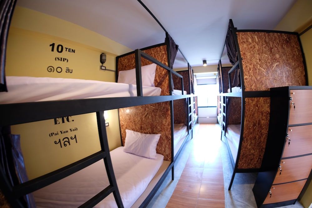 10 Bunk Bed in Mixed Dormitory Room