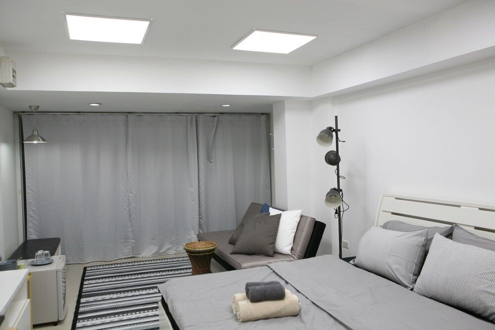 S Apartment Deluxe Double Room, Balcony S104 15