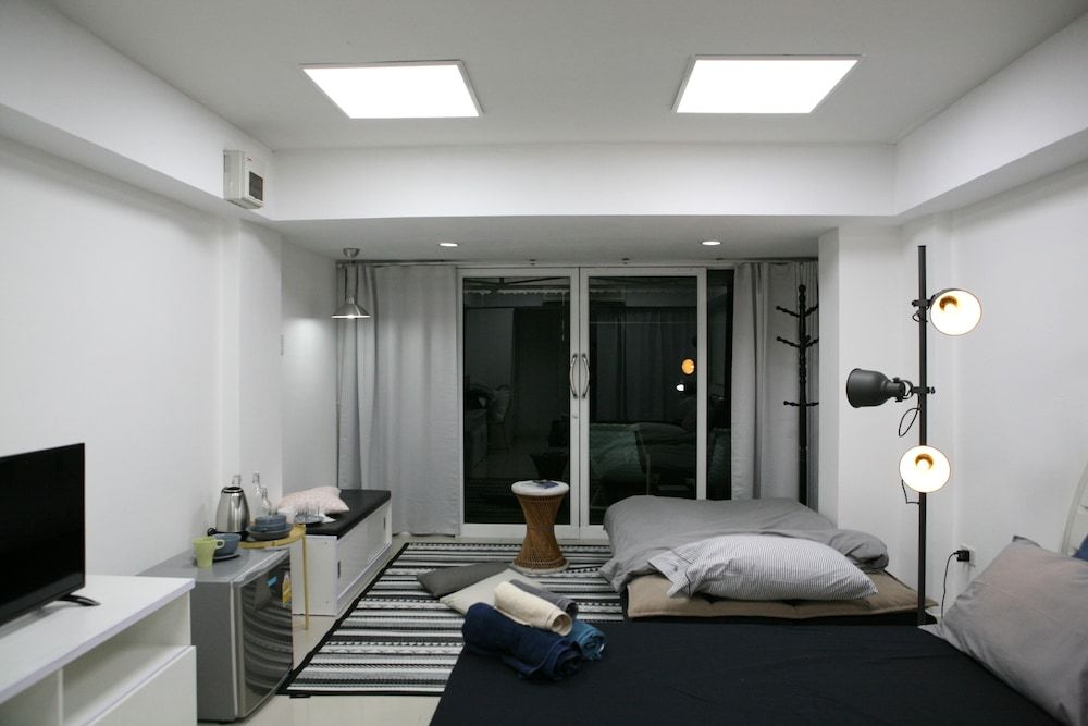 S Apartment Deluxe Double Room, Balcony S104 2