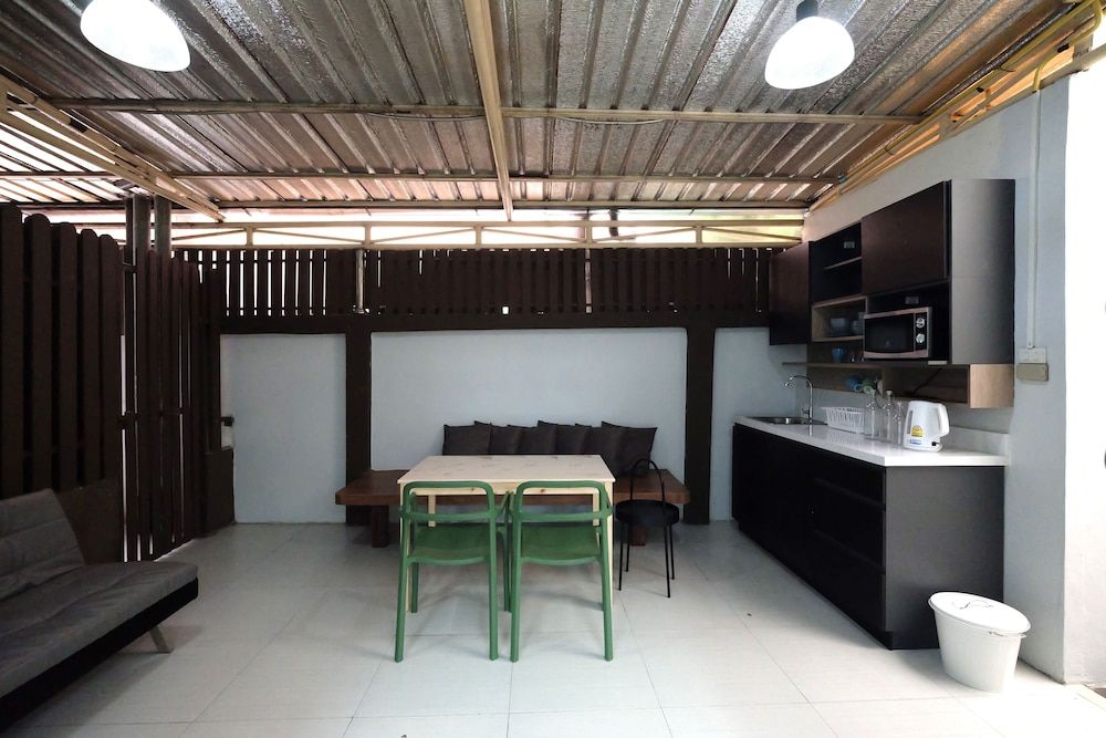 undefined S Apartment 9