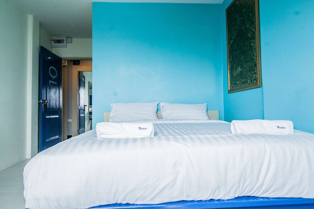 The Seven Luck Double Luck Room 12