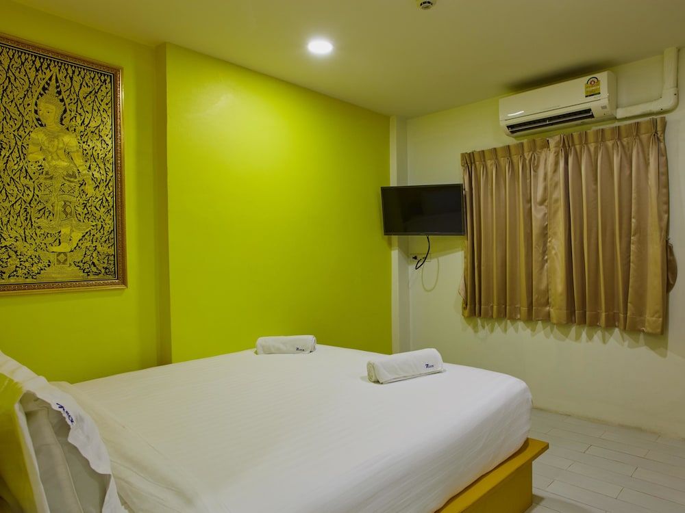 undefined The Seven Luck