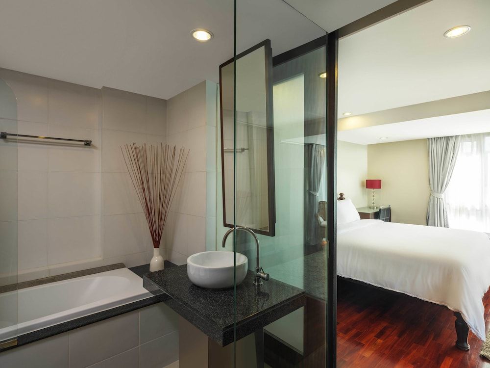 undefined Silom Lofts Hotel 3