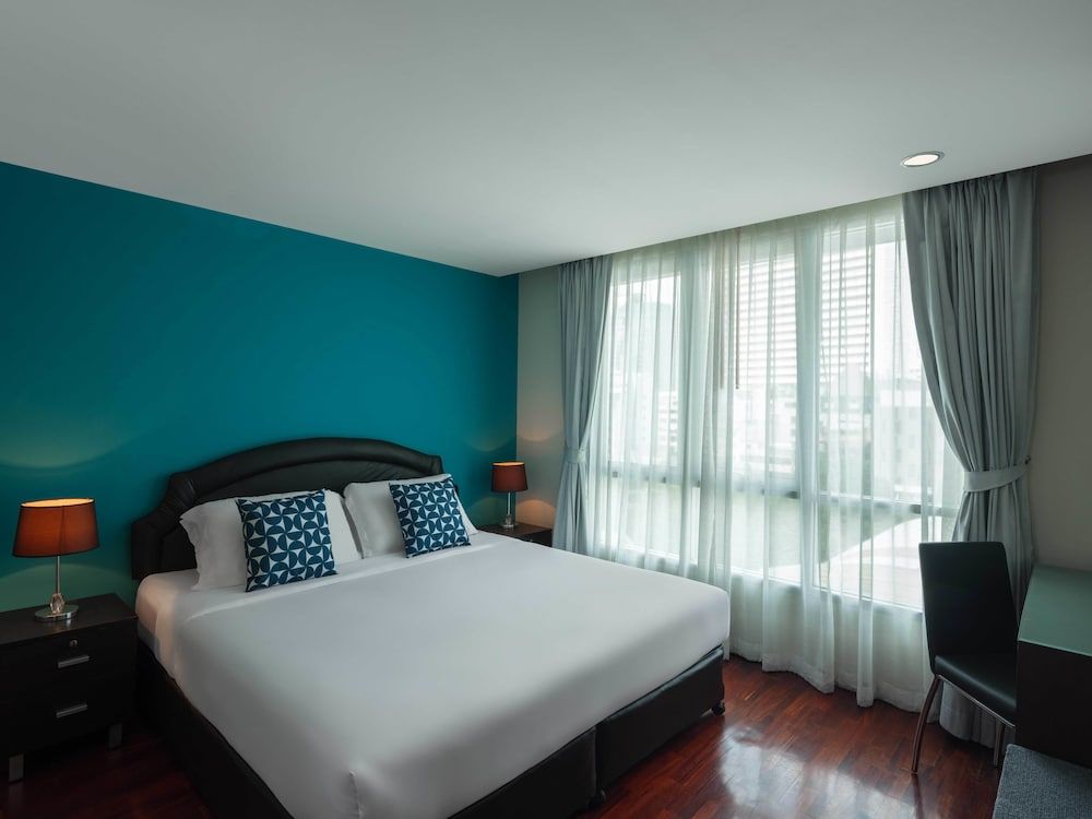 Silom Lofts Hotel Standard Double Room, 2 Bedrooms