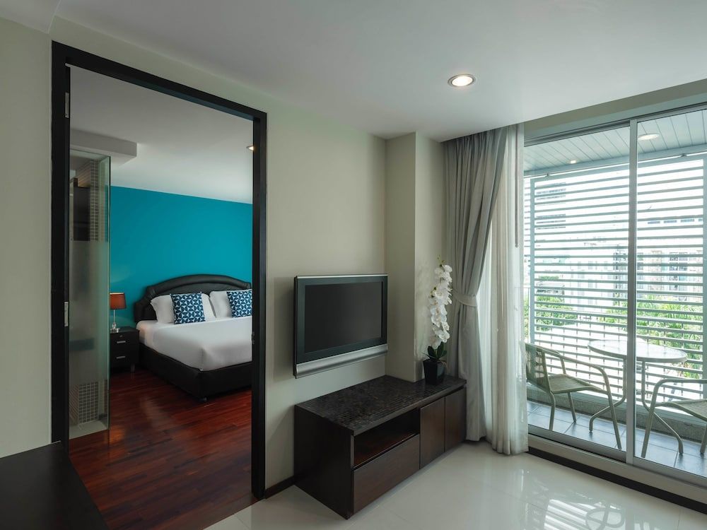 Silom Lofts Hotel Standard Double Room, 2 Bedrooms 7
