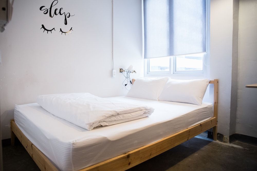 Movylodge Hostel Double Room, Shared Bathroom 7