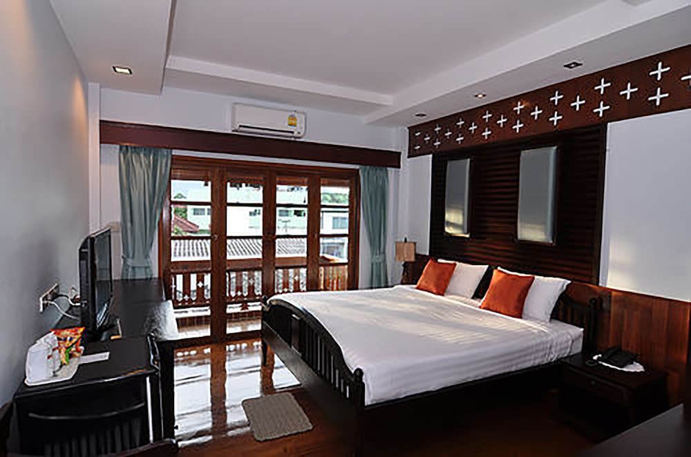 undefined Sri-Pat Guesthouse 3