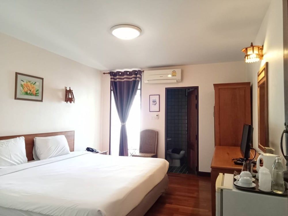 undefined Sri-Pat Guesthouse 7