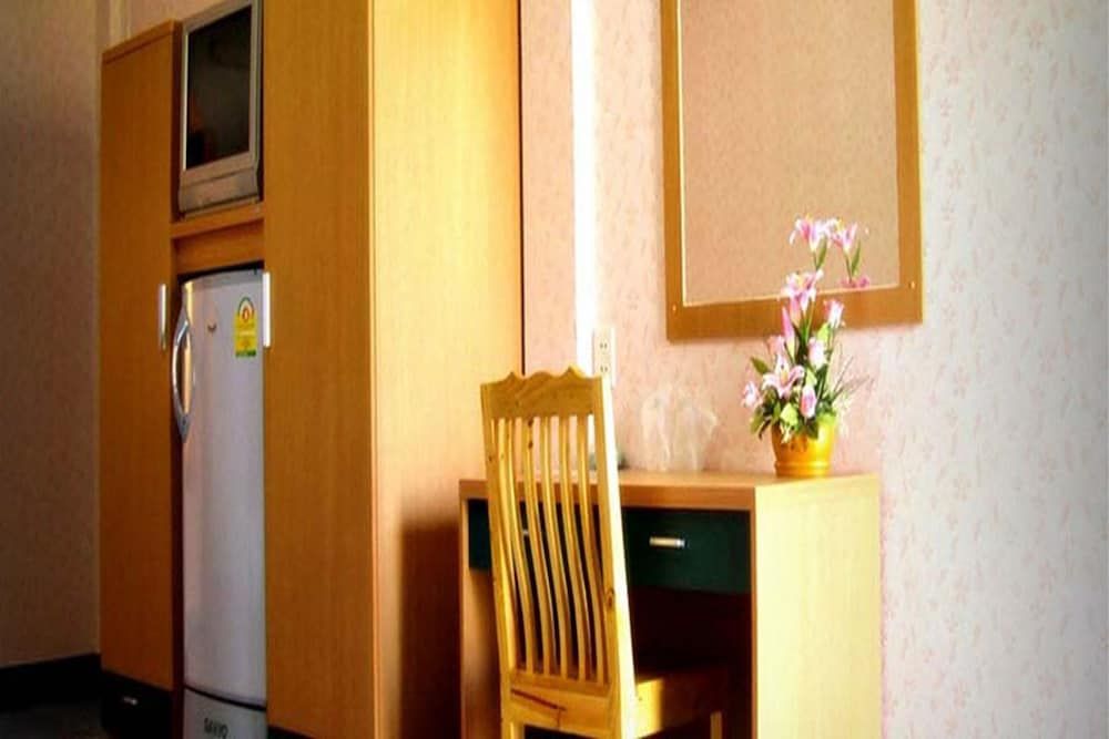 P.N. Gold Resort Basic Twin Room 3