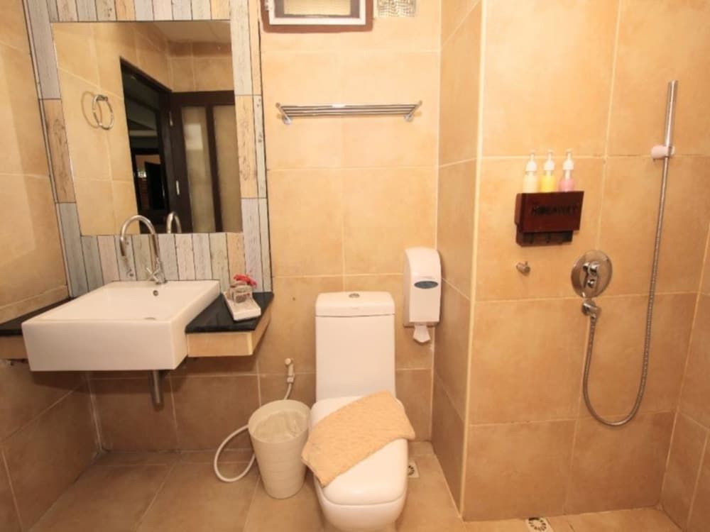 The Hideaway Resort Room, Jetted Tub, Poolside 3