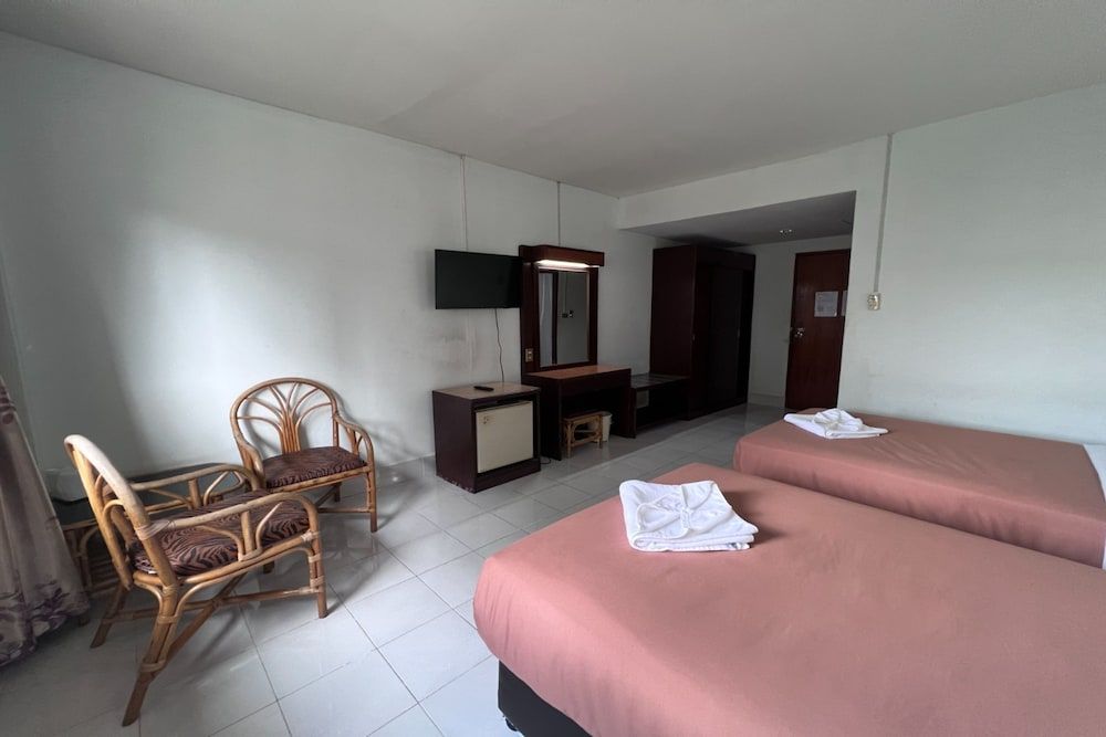 Pure Phuket Residence Standard Twin Room