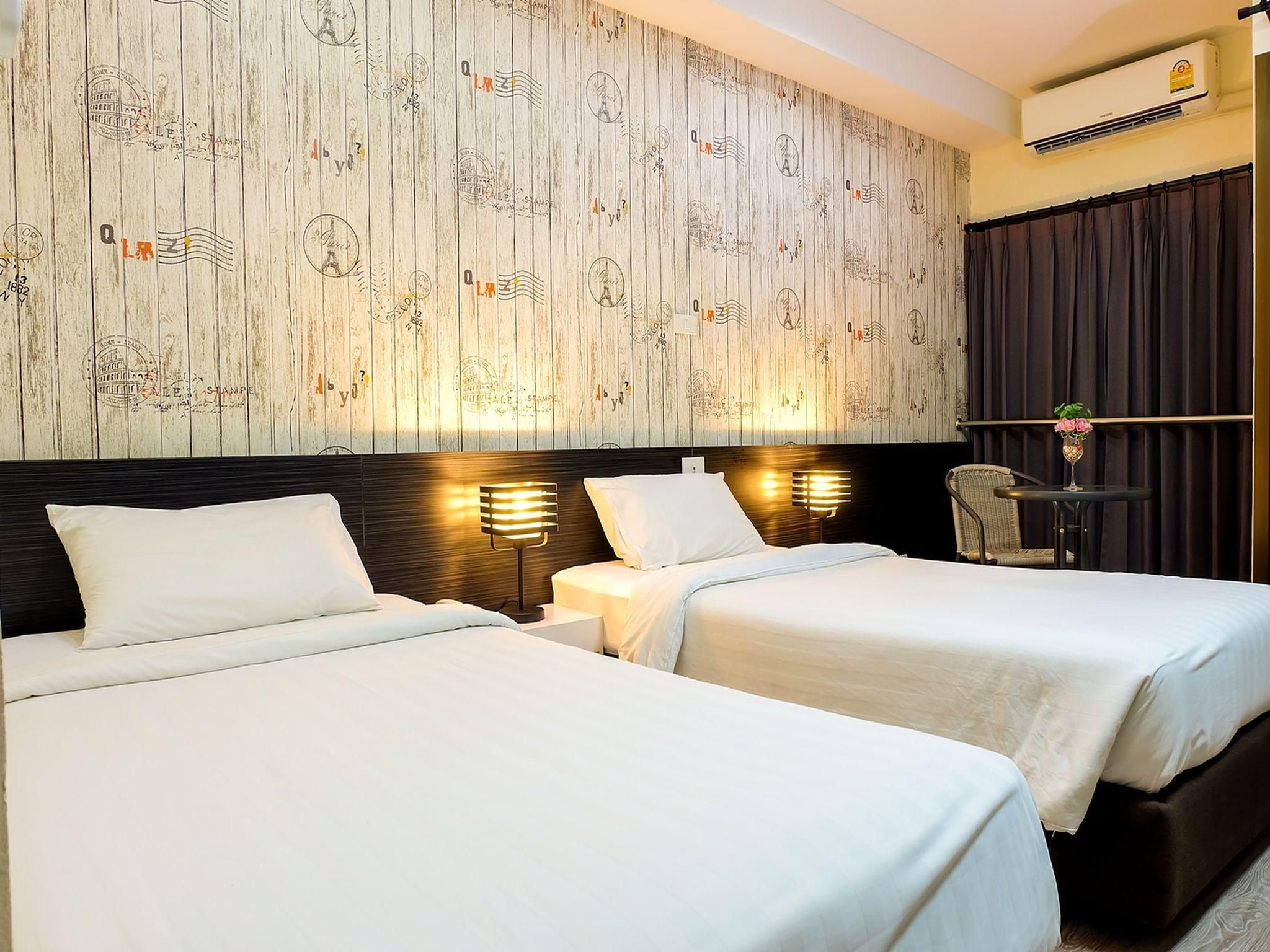 Prajaktra City Hostel Superior Twin Room 3