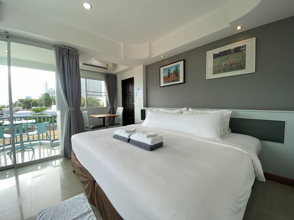 Deluxe Sea View With Balcony