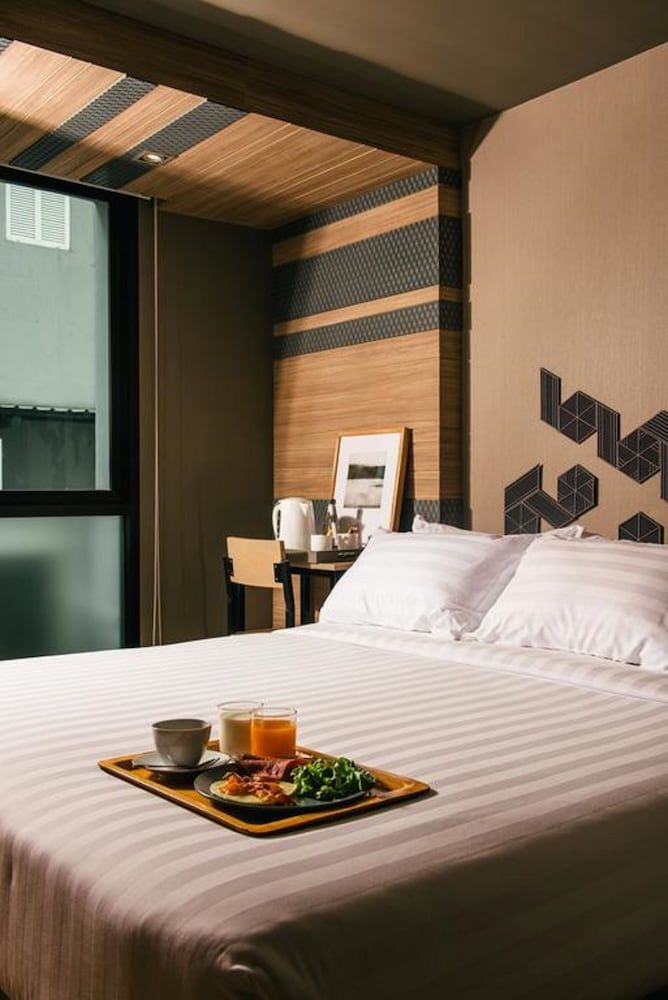 NAP Hotel Bangkok Superior Room 4