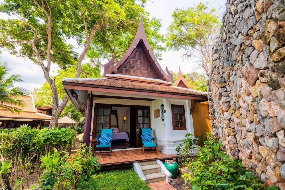 undefined Anavana Beach Resort 4