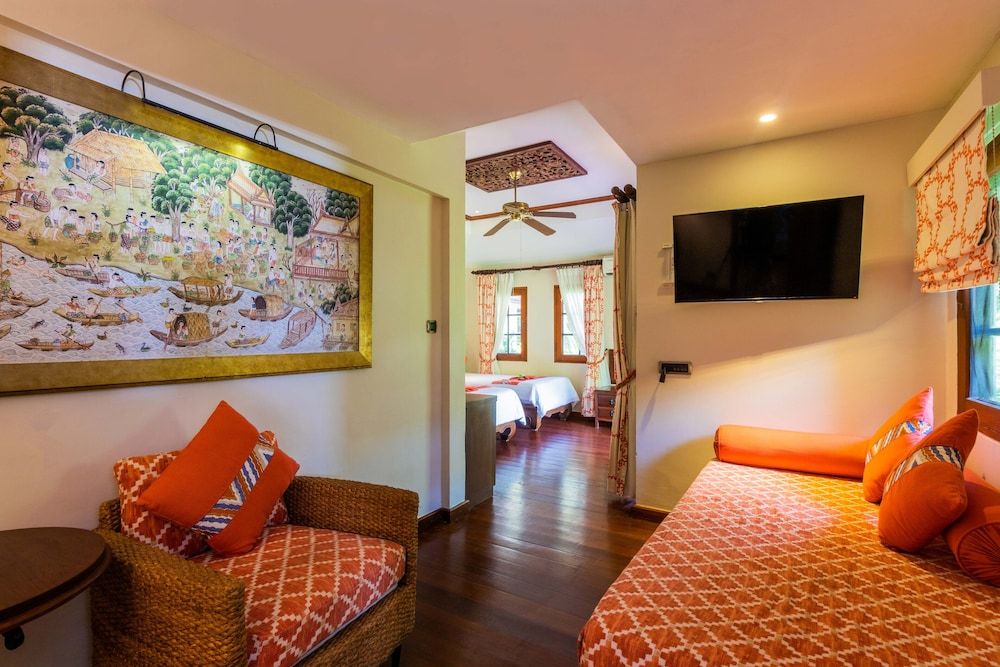 Anavana Beach Resort Deluxe Cottage 8