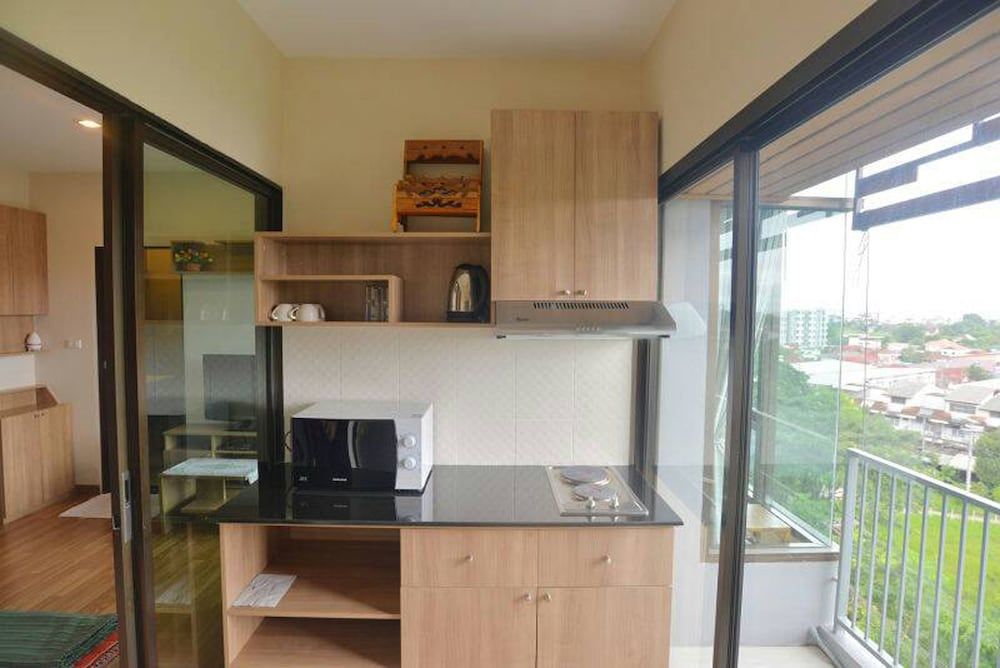 Tree Boutique Resort Apartment, Kitchen 2